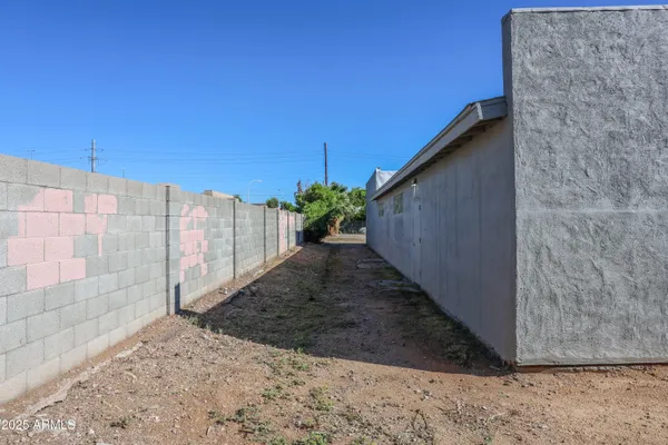 $749,000 | 2423 West Campbell Avenue, Phoenix, AZ 85015