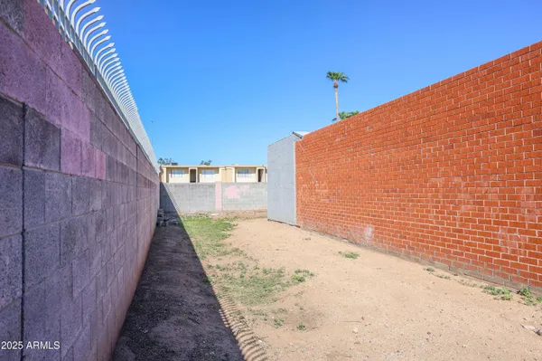 $749,000 | 2423 West Campbell Avenue, Phoenix, AZ 85015