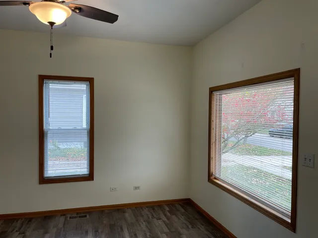 $1,500 | 320 East 13th Street, Unit A, Lockport, IL 60441