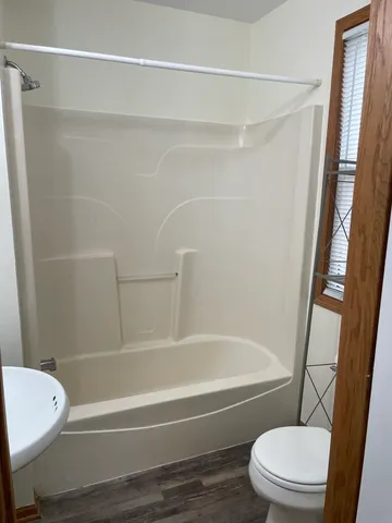 $1,500 | 320 East 13th Street, Unit A, Lockport, IL 60441