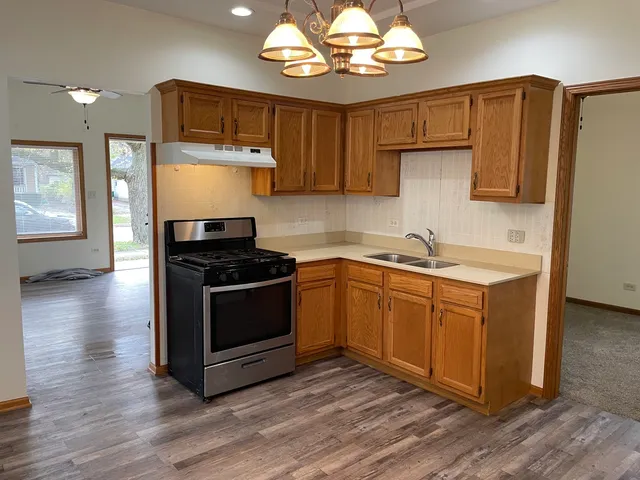 $1,500 | 320 East 13th Street, Unit A, Lockport, IL 60441