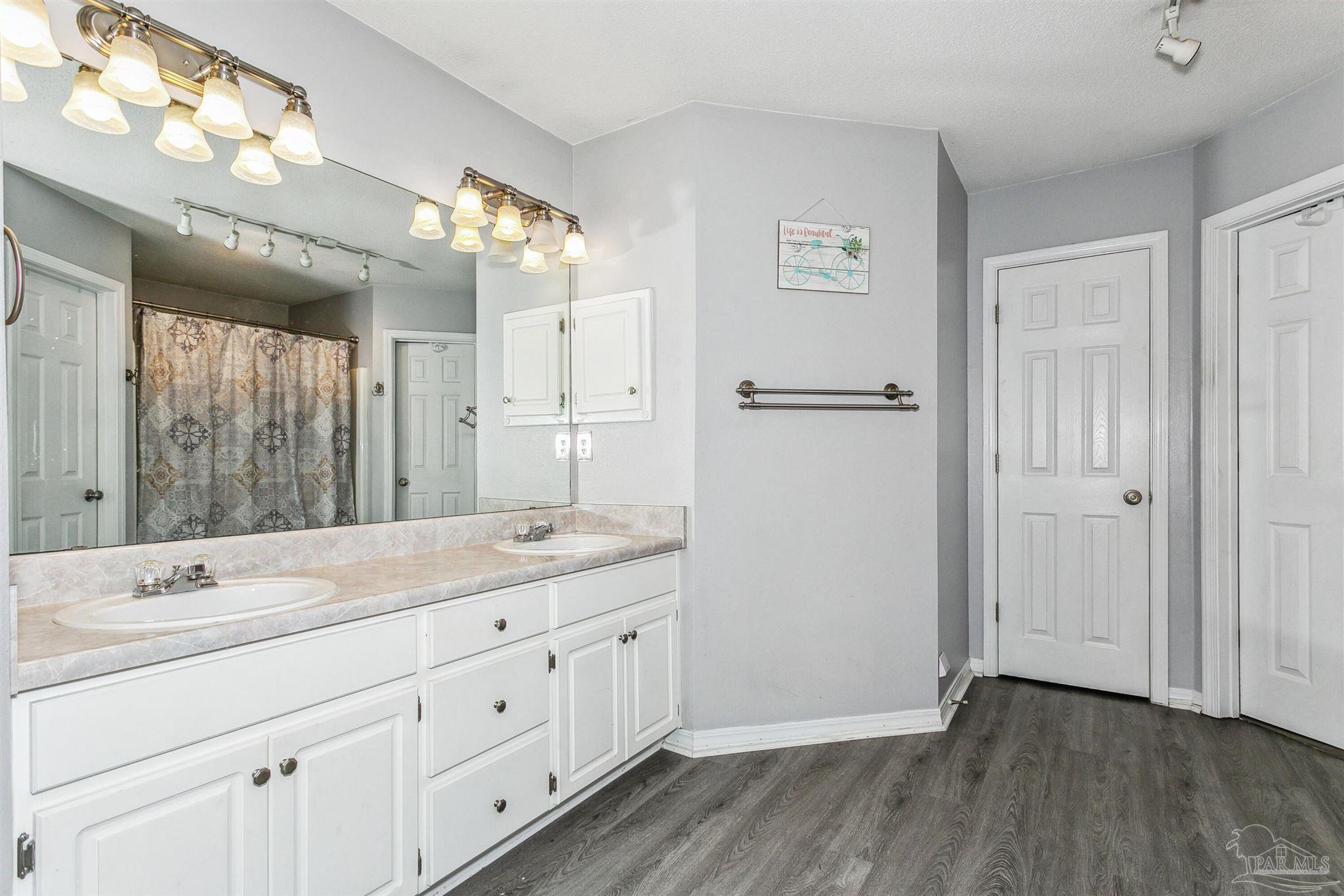 5541 Berrybrook Circle Pace, FL 32571 - Photo 20 of 31