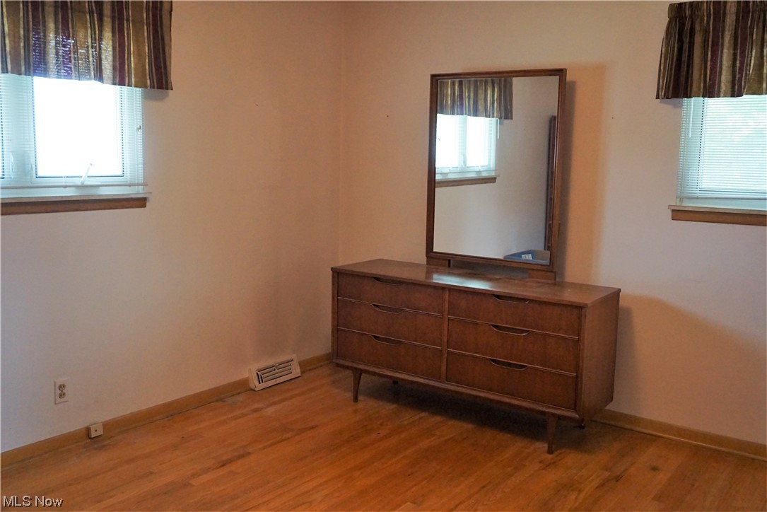 30221 Arnold Road Eastlake, OH 44095 - Photo 11 of 18