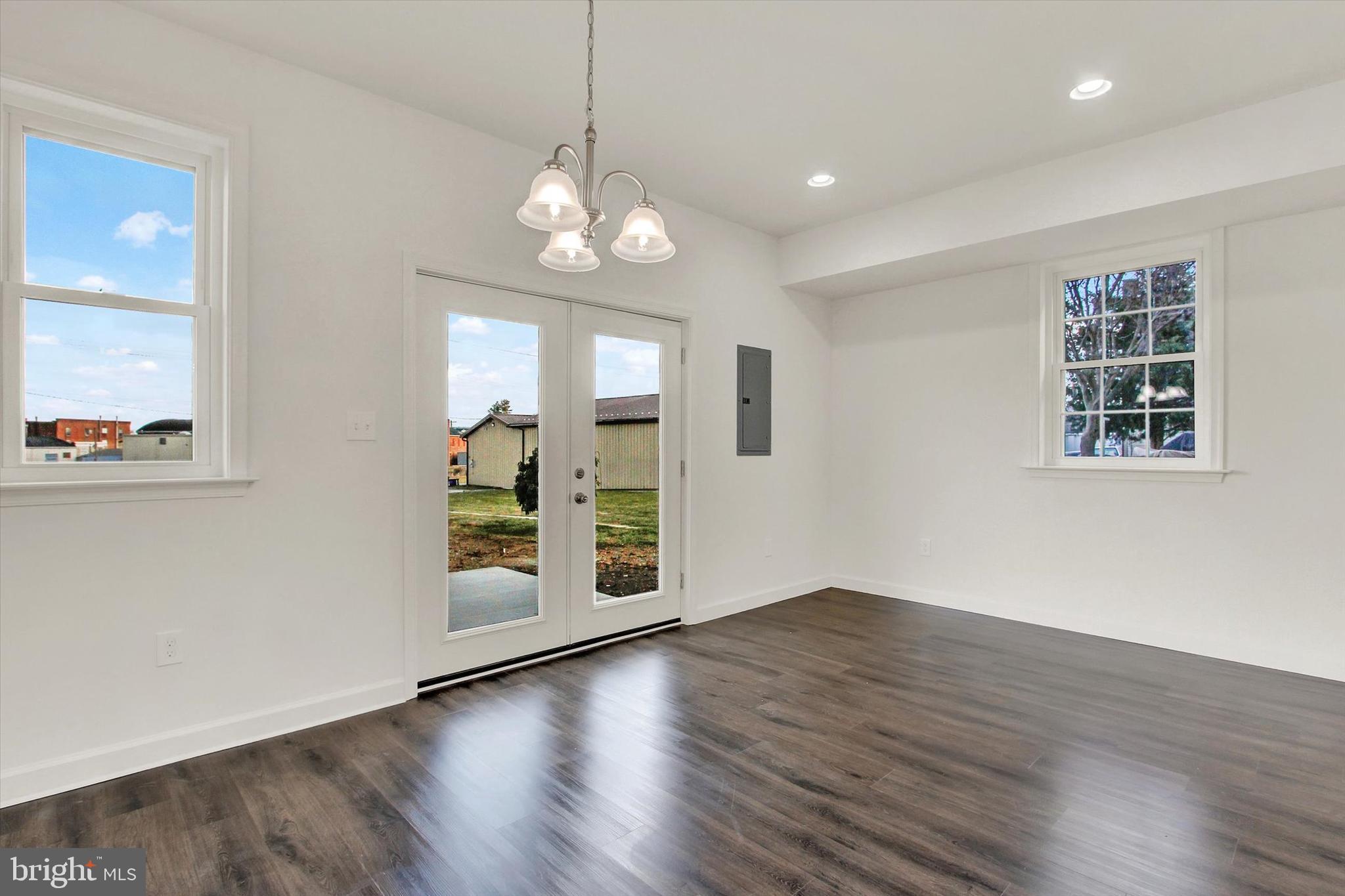 261 3rd Street Hanover, PA 17331 - Photo 4 of 55 Gallery Image 4