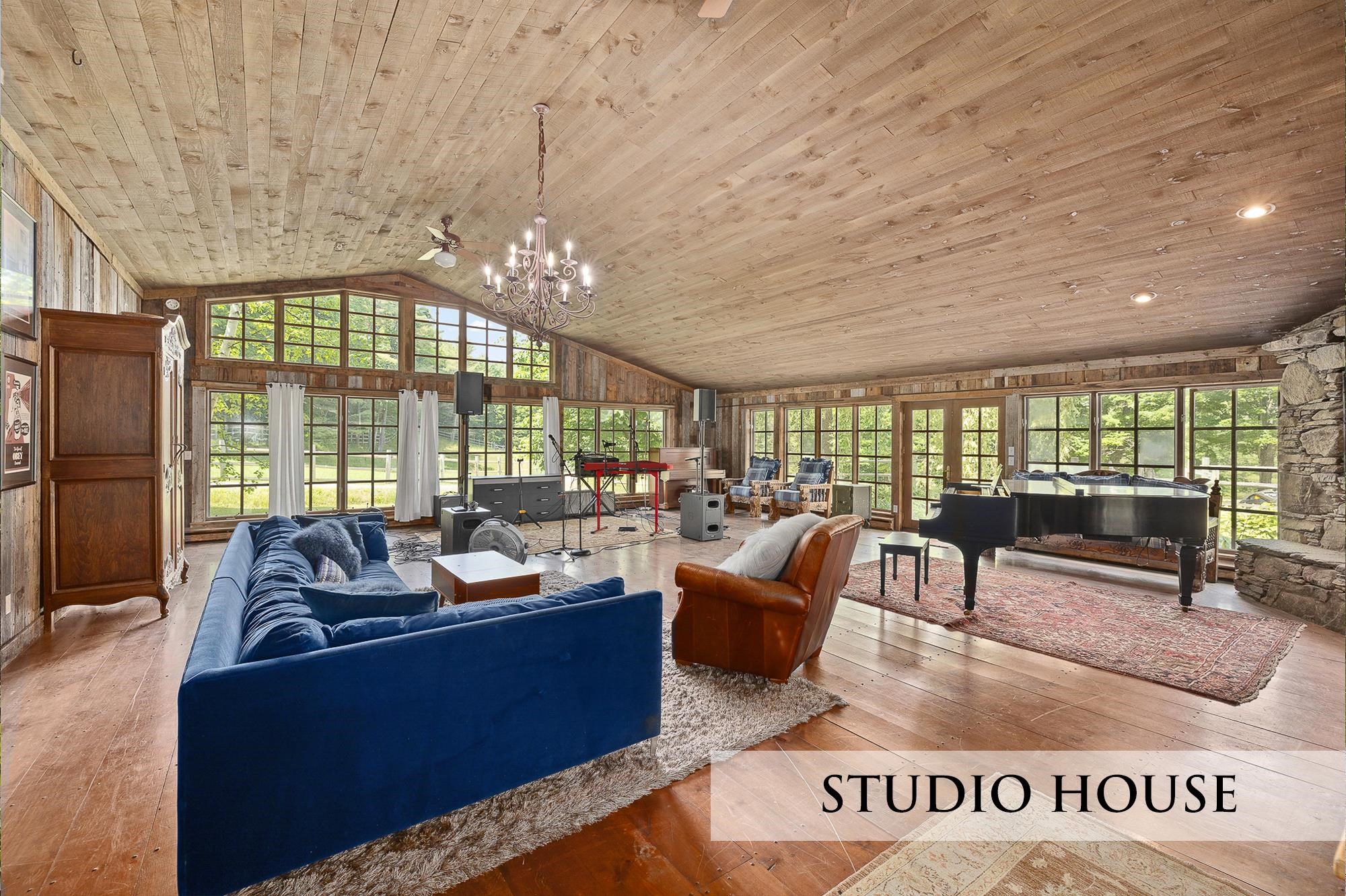 313 Taylor Road Peacham, VT 05821 - Photo 8 of 40