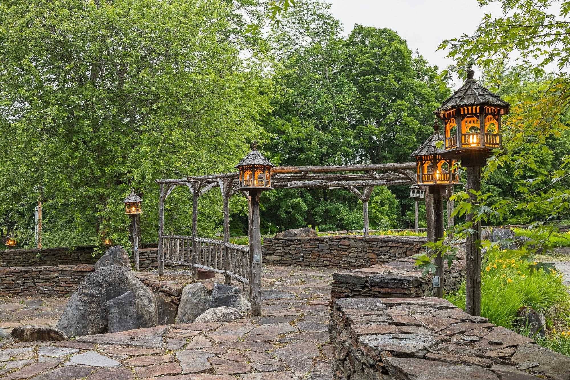 313 Taylor Road Peacham, VT 05821 - Photo 9 of 40