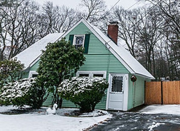 52 Pilgrim Road Natick, MA 01760 - Photo 1 of 23 Gallery Image 1