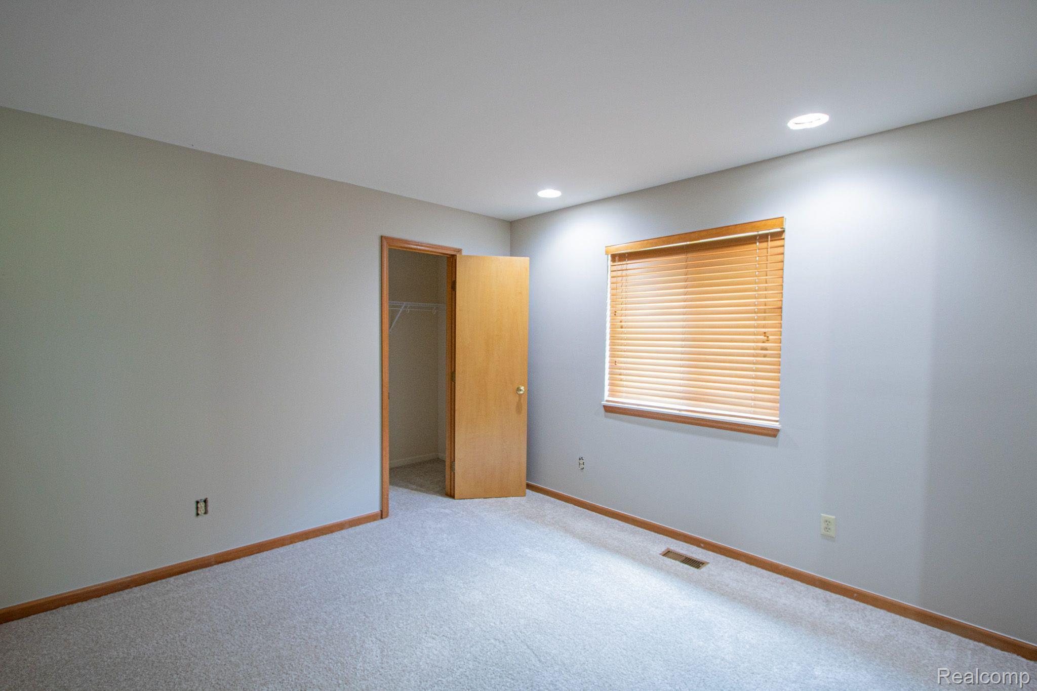 5529 Bedell Road Sterling Heights, MI 48310 - Photo 17 of 28 Gallery Image 17