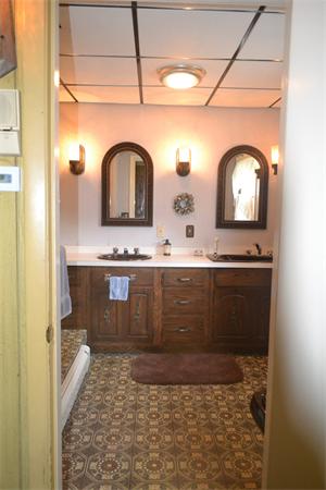 100-102 North Avenue Attleboro, MA 02703 - Photo 10 of 30