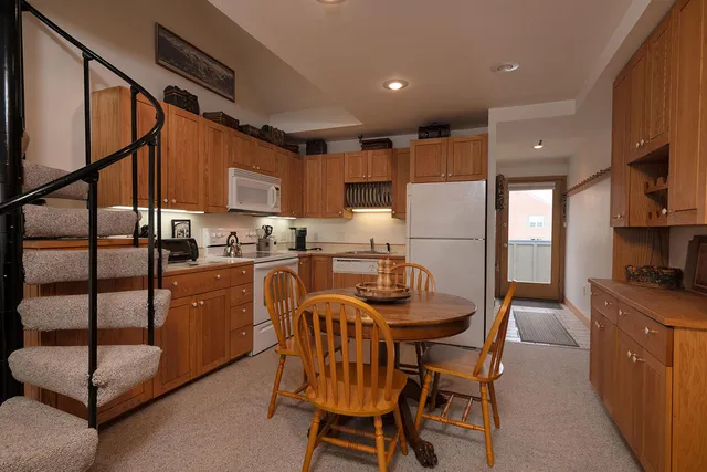 $675,000 | 3037 Main Street, Unit 3037, Carrabassett Valley, ME 04947