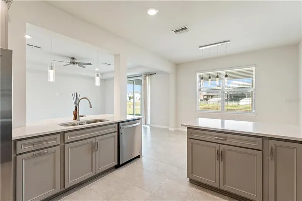 a view of a livingroom with a ceiling fan