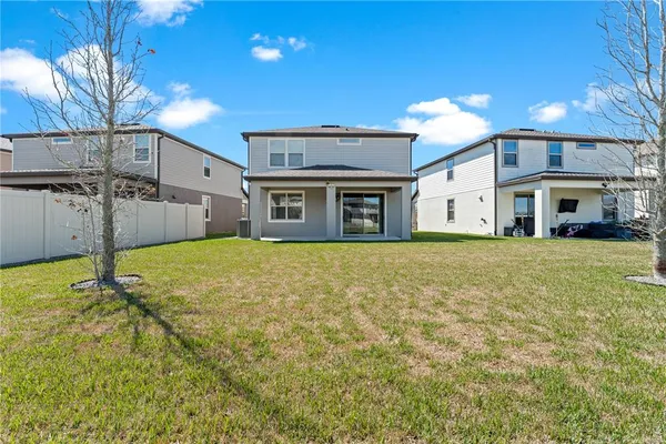 $2,600 | 7516 Yale Harbor Drive, Wesley Chapel, FL 33545