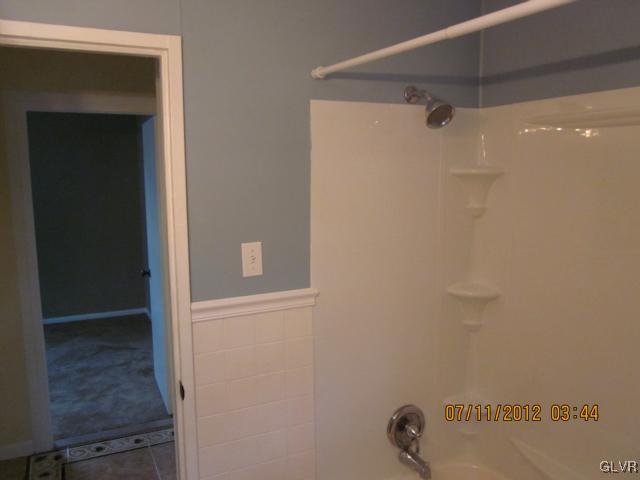 3061 Roxford Road Allentown, PA 18103 - Photo 10 of 21 Gallery Image 10