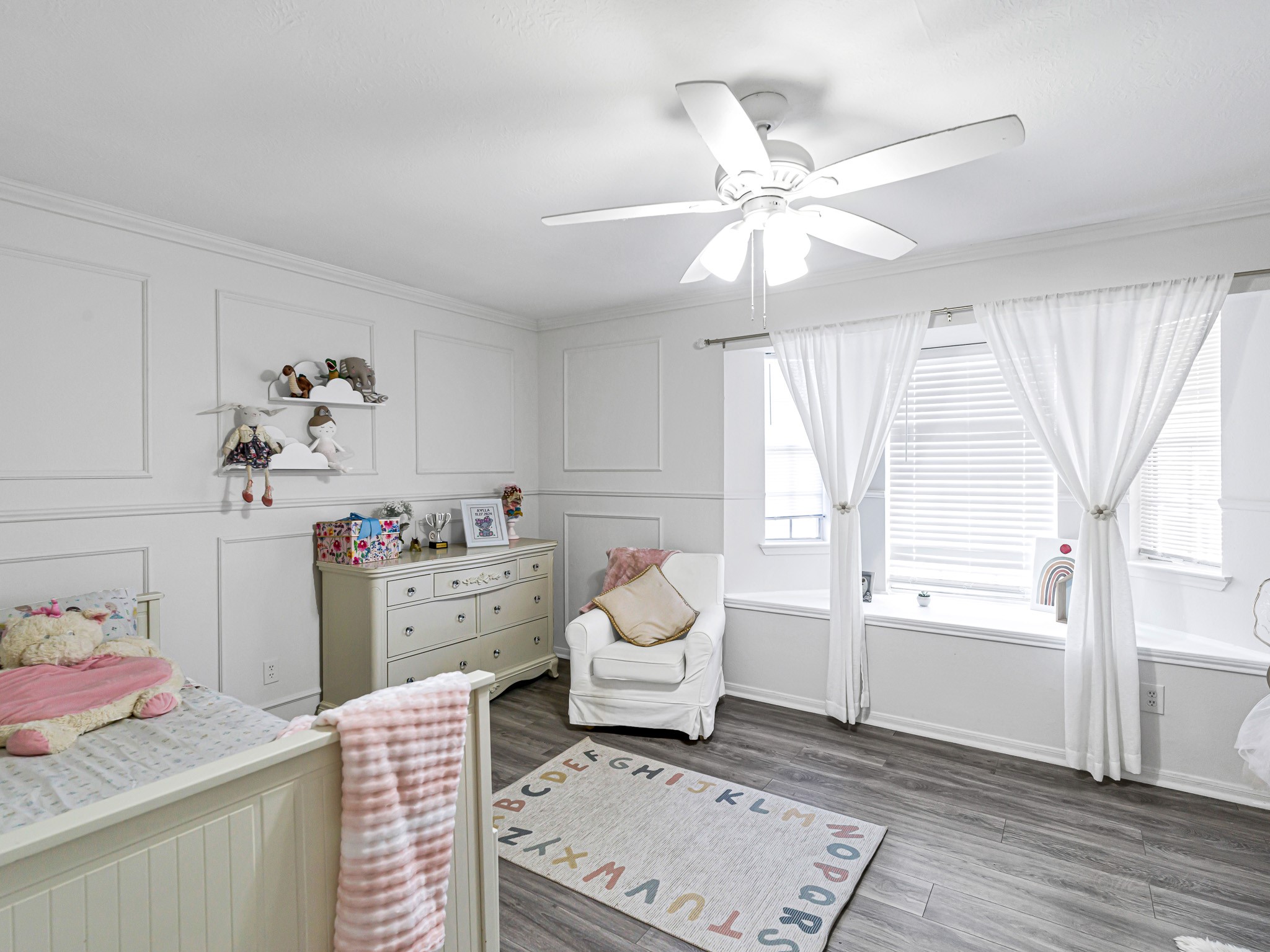 6822 Eagle Ridge Drive Katy, TX 77449 - Photo 30 of 36 a living room with furniture and a window