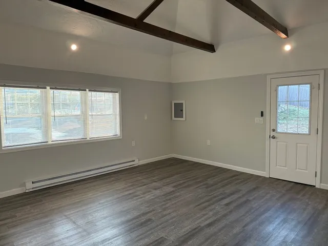 $1,600 | 68 North Avenue, Unit 4, Abington, MA 02351