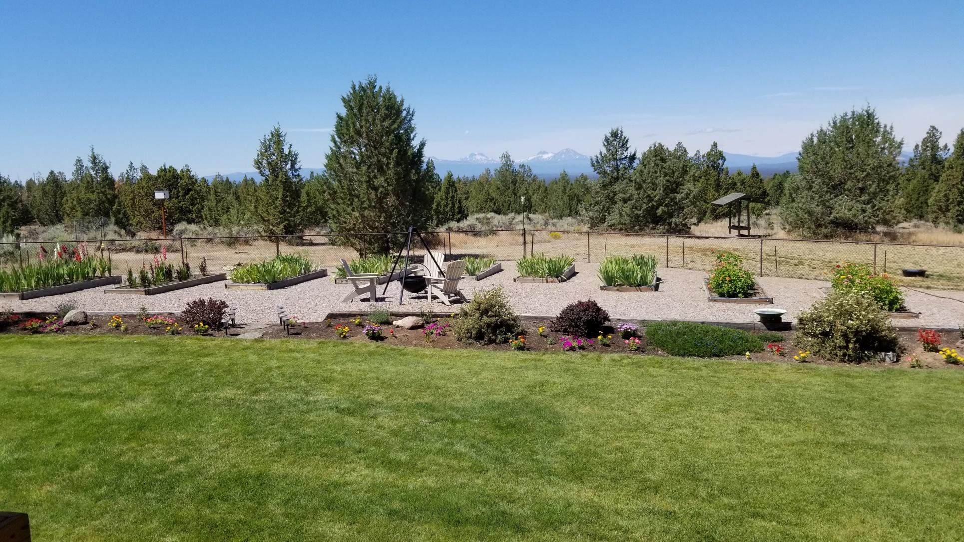 11600 Southwest Reif Road Powell Butte, OR 97753 - Photo 50 of 53 batch_50 Yard