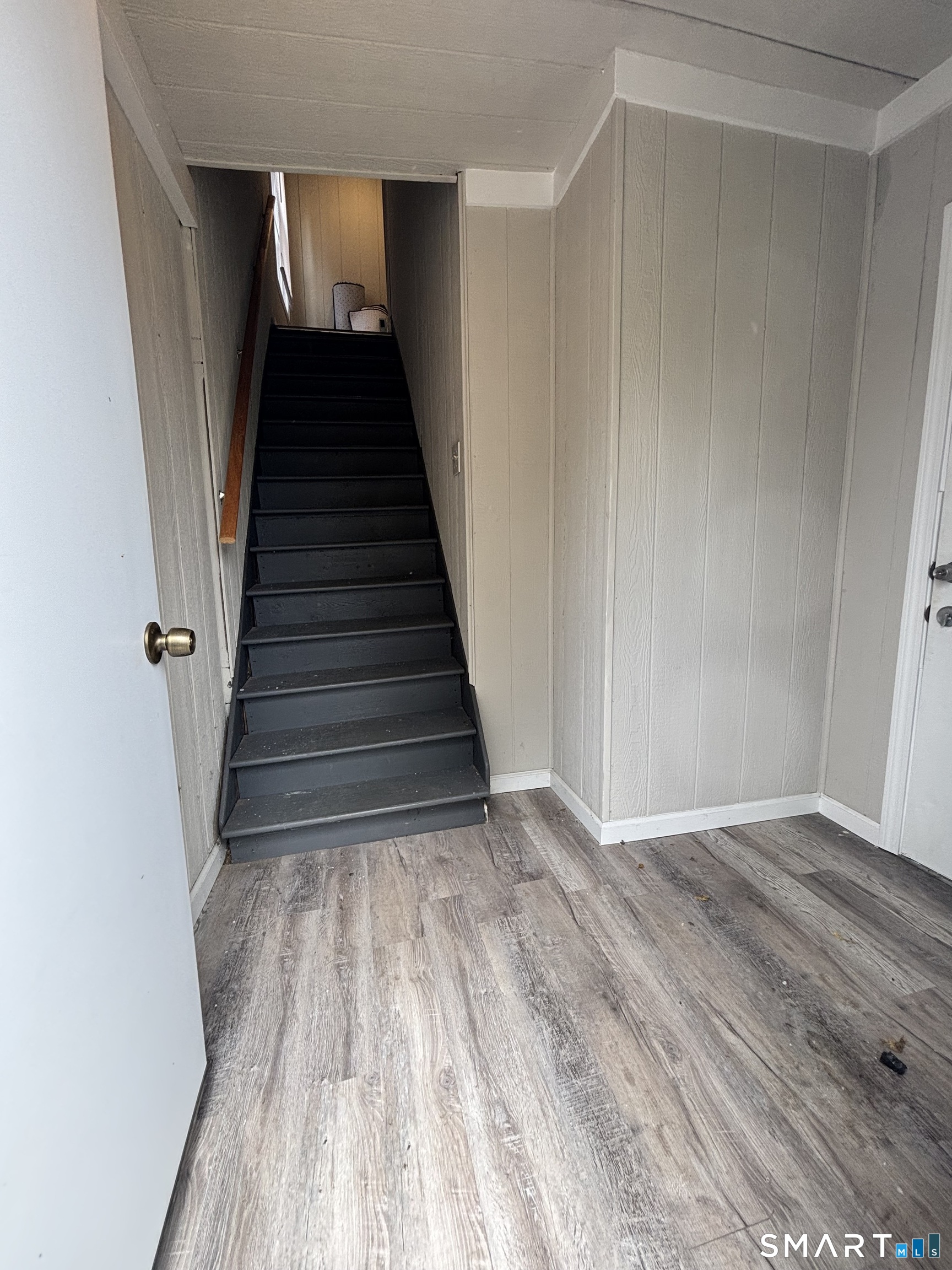 8 Thompson Court Enfield, CT 06082 - Photo 12 of 20