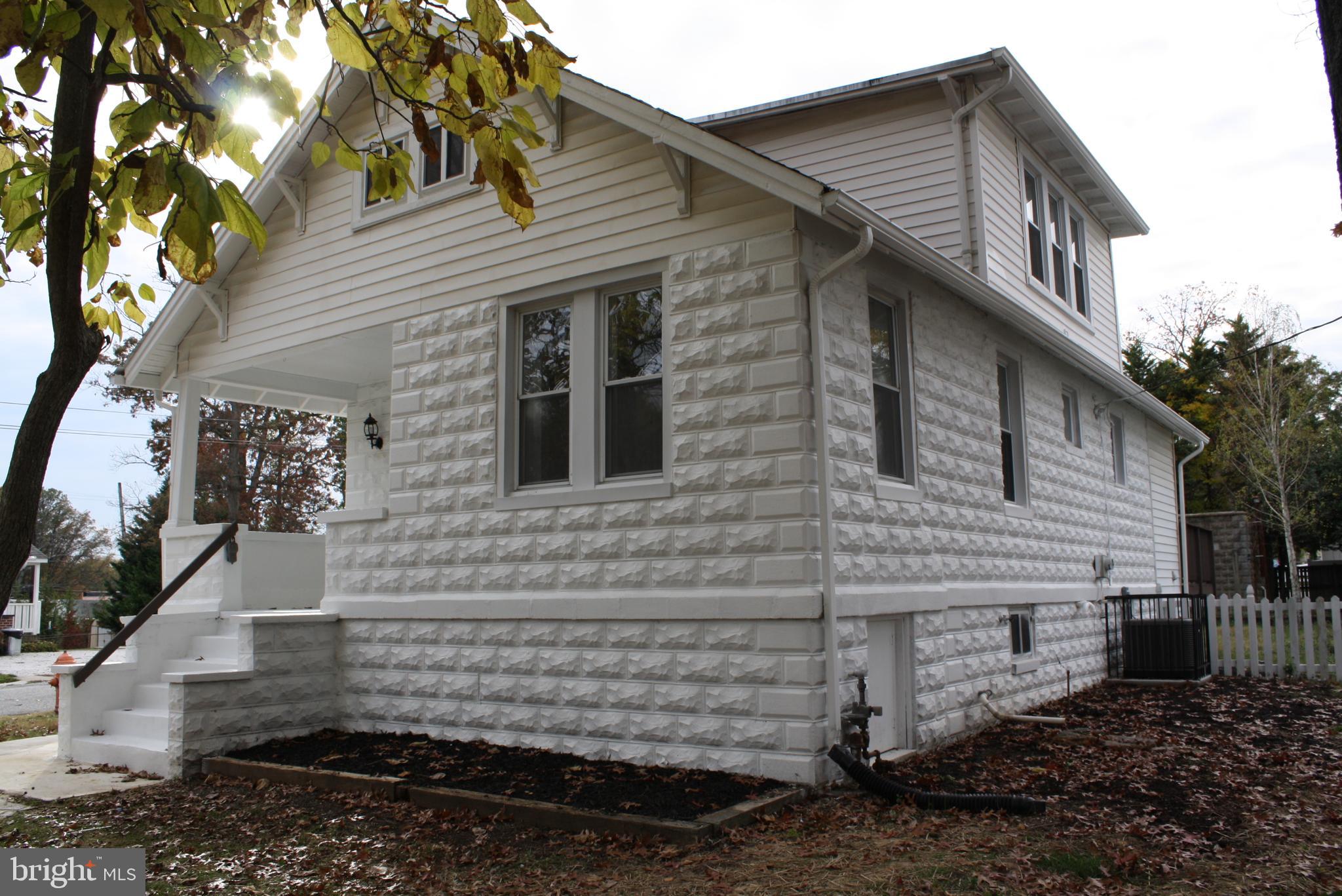 8000 Oakleigh Road Parkville, MD 21234 - Photo 3 of 28 Beautifully renovated
