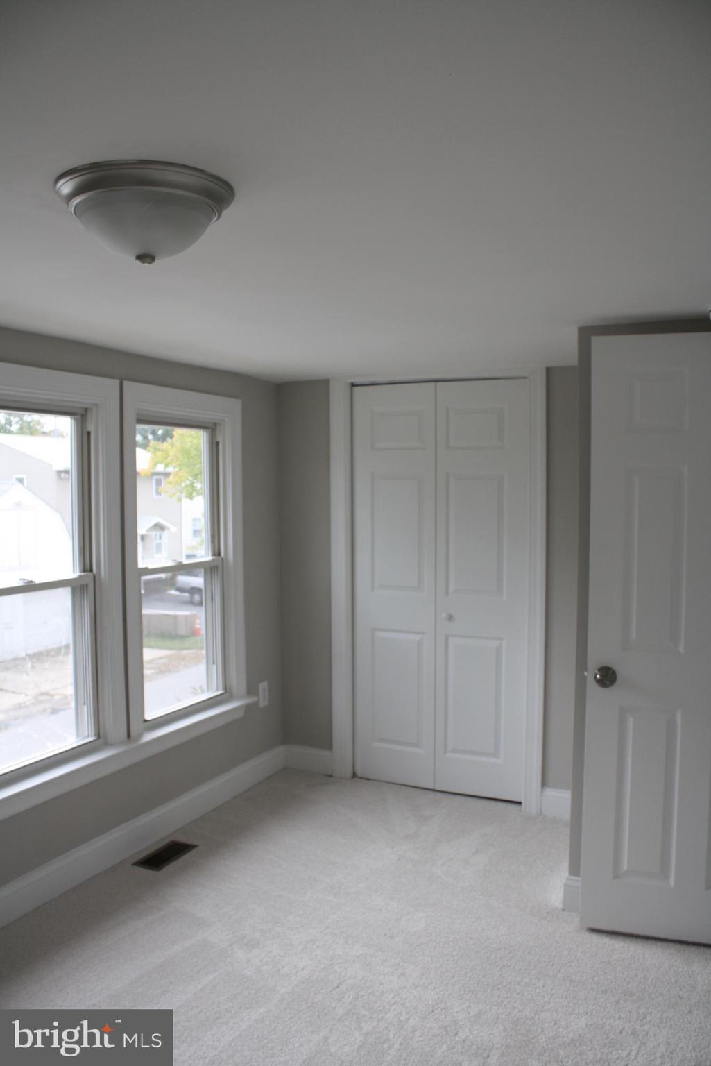 8000 Oakleigh Road Parkville, MD 21234 - Photo 22 of 28 Bedroom 3 is also a generous size