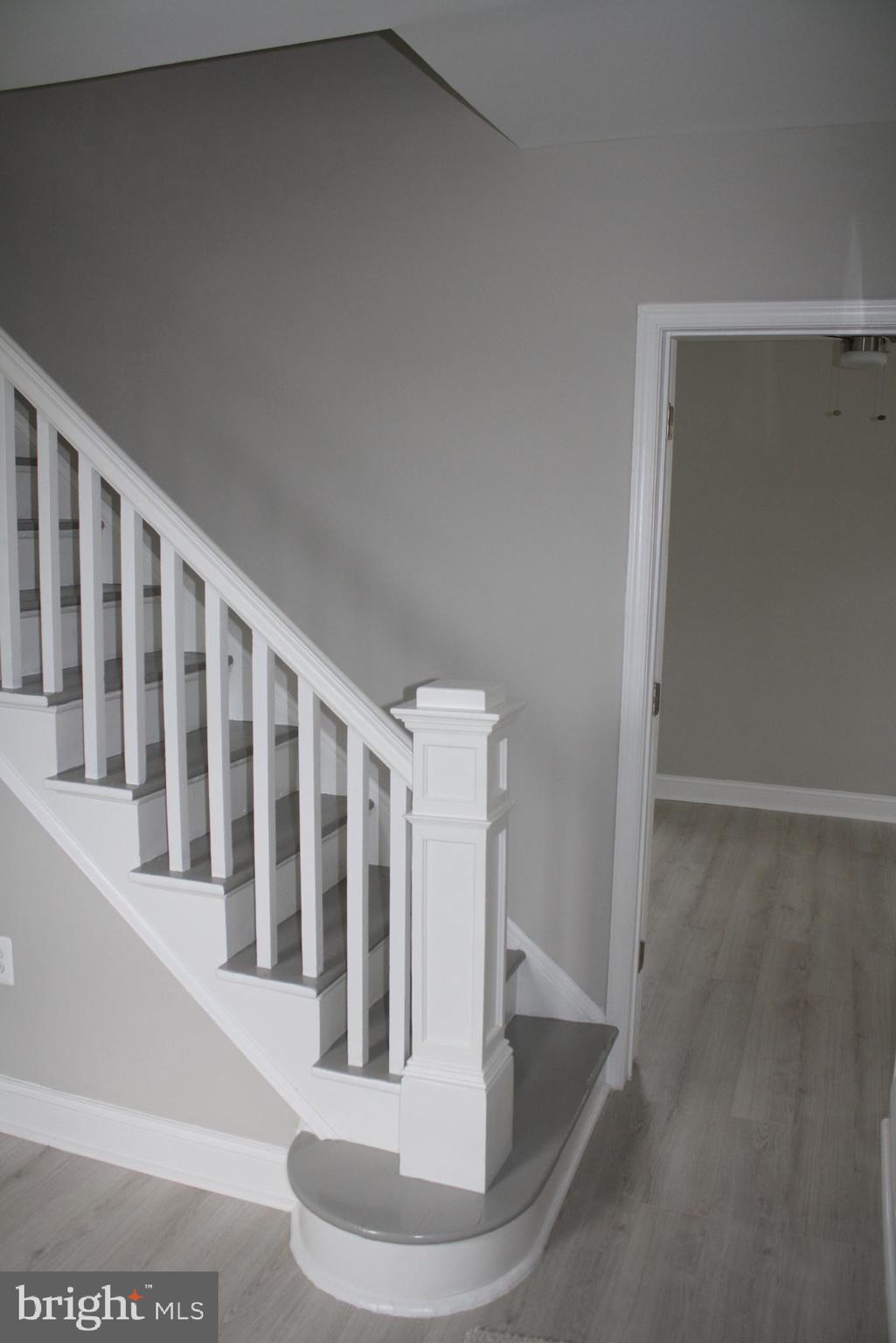 8000 Oakleigh Road Parkville, MD 21234 - Photo 5 of 28 A little of the old charm is intact