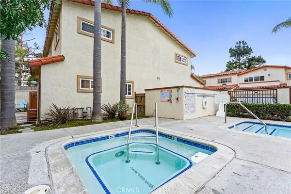 $995,000 | 4700 Warner Avenue, Unit 112, Huntington Beach, CA 92649