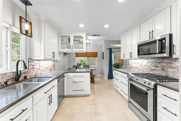 $995,000 | 4700 Warner Avenue, Unit 112, Huntington Beach, CA 92649