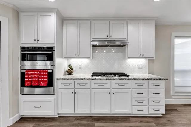 $465,000 | 3005 Camelot Drive, Bryan, TX 77802