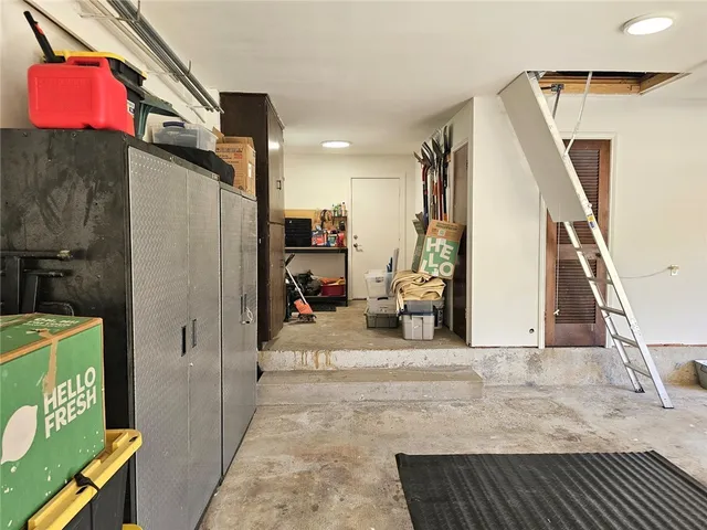 $465,000 | 3005 Camelot Drive, Bryan, TX 77802