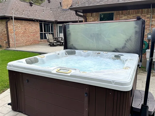 $465,000 | 3005 Camelot Drive, Bryan, TX 77802