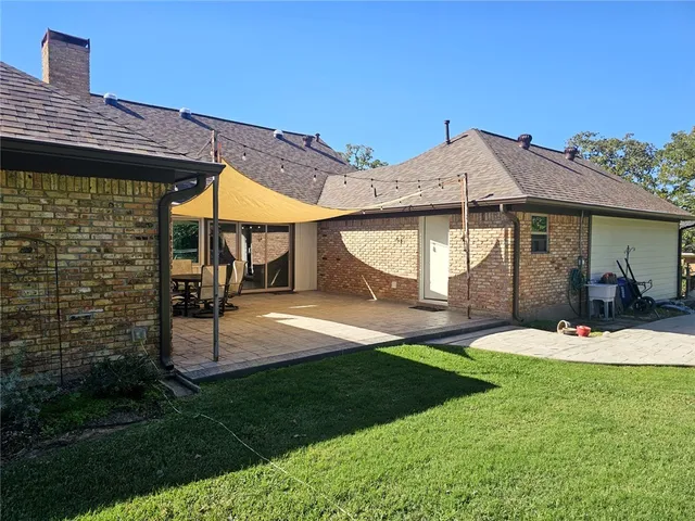 $465,000 | 3005 Camelot Drive, Bryan, TX 77802