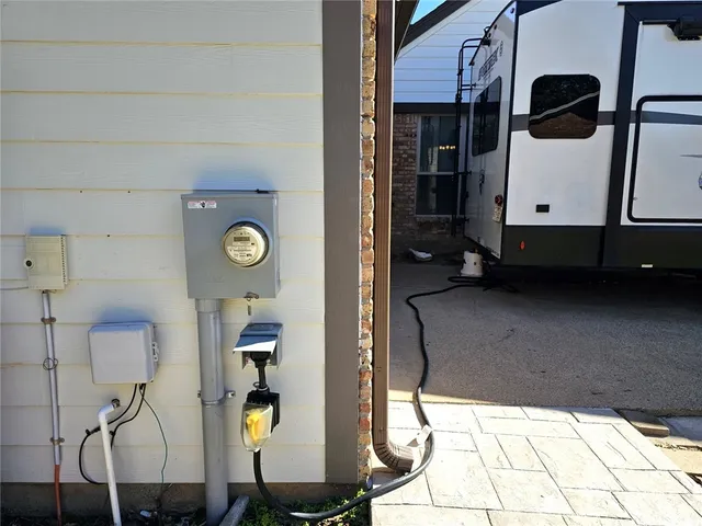 $465,000 | 3005 Camelot Drive, Bryan, TX 77802