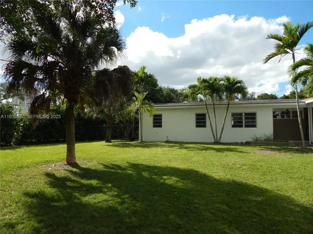 $3,950 | 7800 Southwest 69th Avenue, Miami, FL 33143