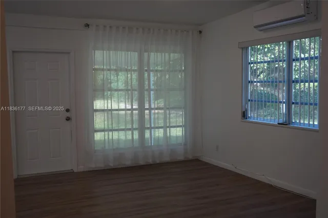 $3,950 | 7800 Southwest 69th Avenue, Miami, FL 33143