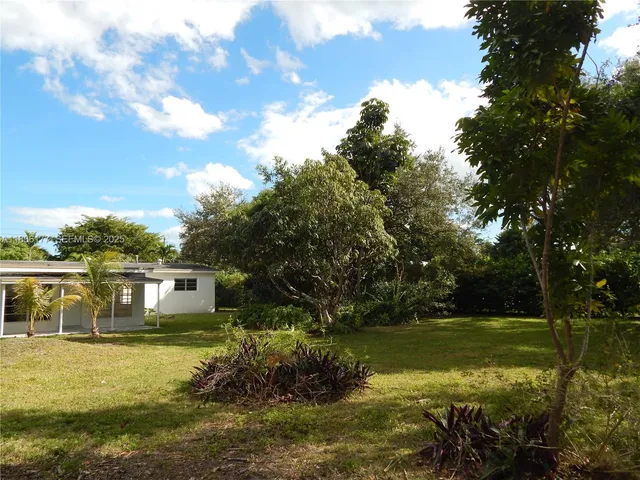 $3,950 | 7800 Southwest 69th Avenue, Miami, FL 33143