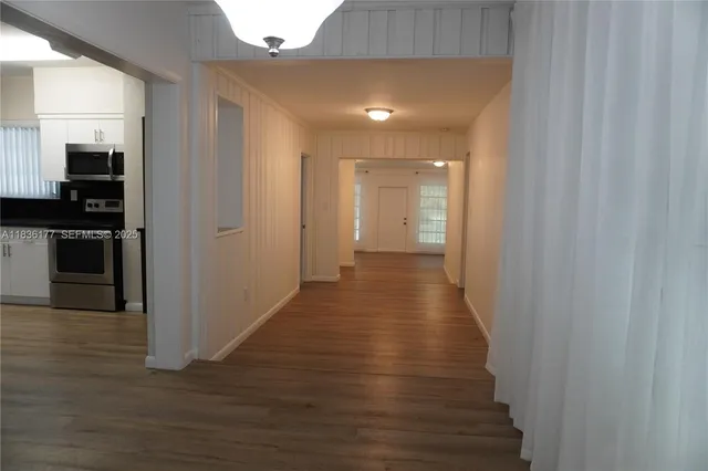 $3,950 | 7800 Southwest 69th Avenue, Miami, FL 33143