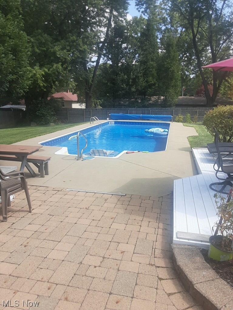 4639 Tippecanoe Road Youngstown, OH 44511 - Photo 33 of 36 View of pool featuring a patio