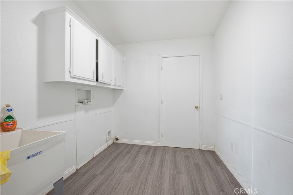 56515 Dickson Way Anza, CA 92539 - Photo 42 of 51 Laundry Room
