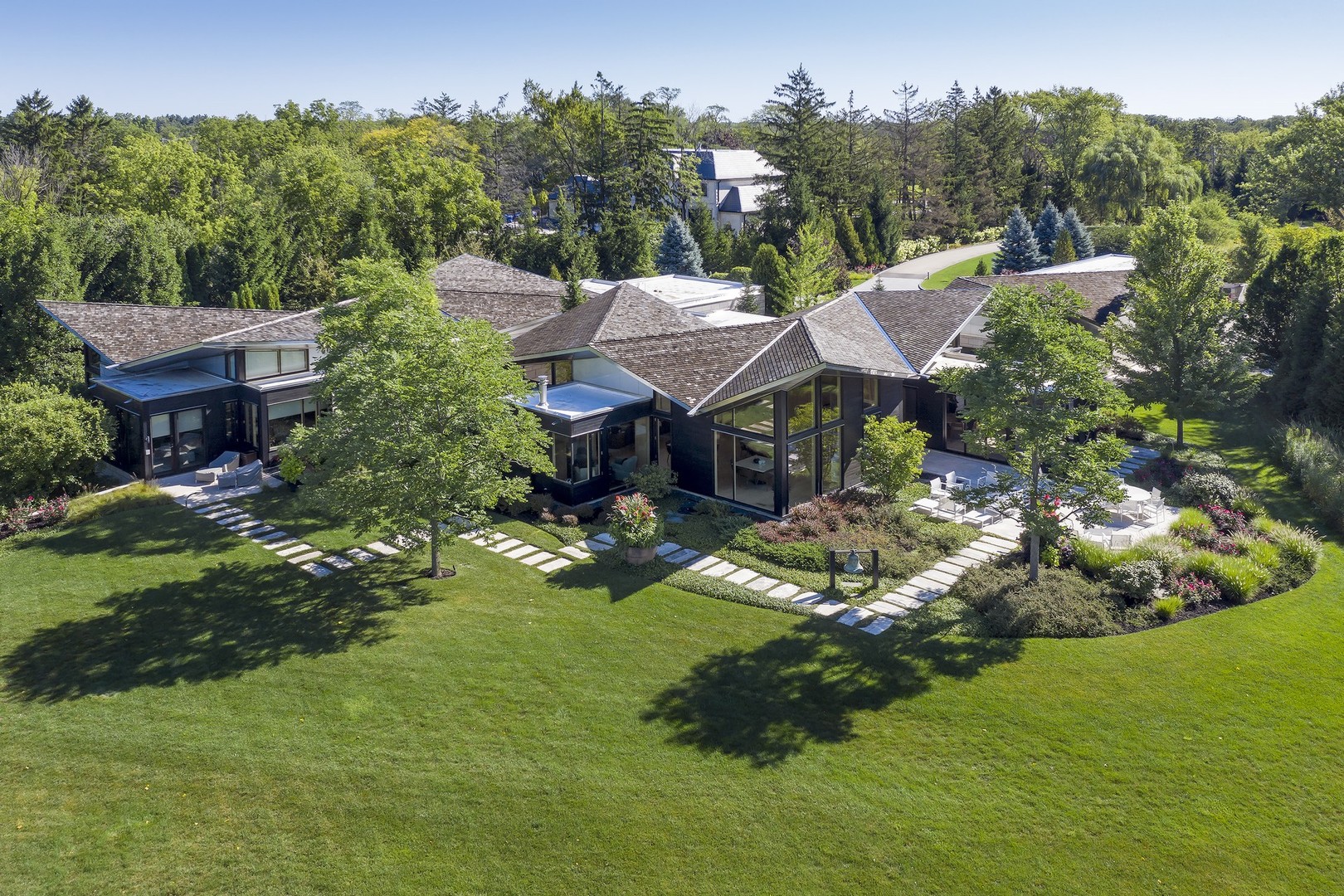 2500 Telegraph Road Bannockburn, IL 60015 - Photo 2 of 51