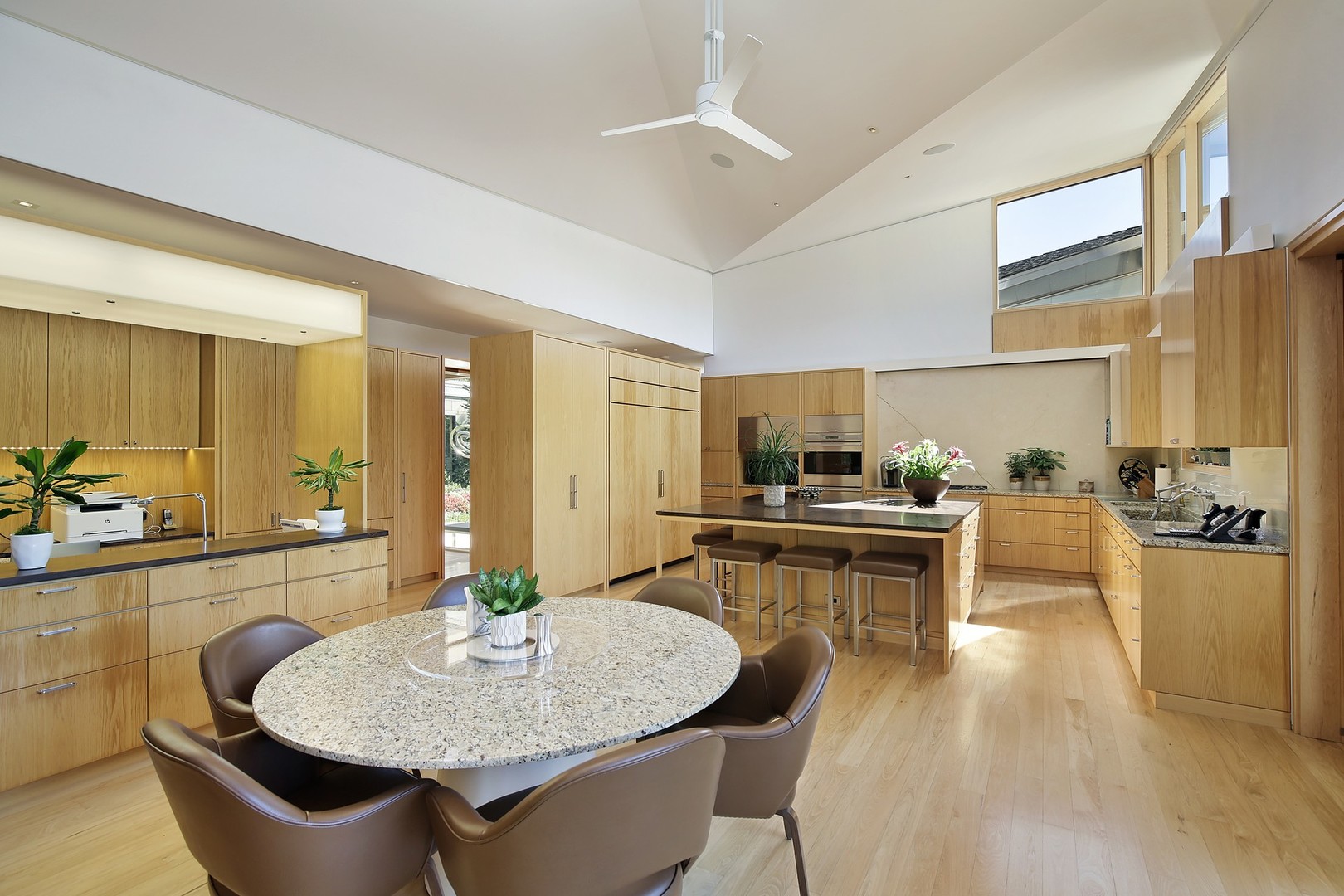 2500 Telegraph Road Bannockburn, IL 60015 - Photo 11 of 51