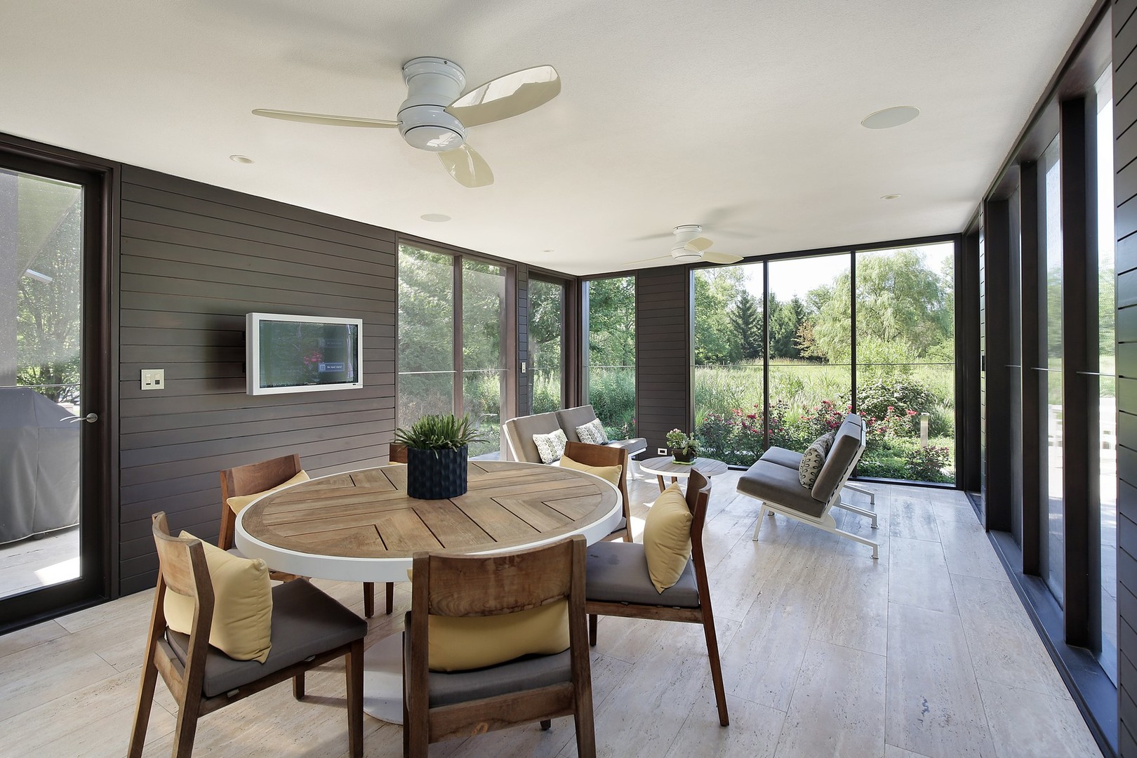 2500 Telegraph Road Bannockburn, IL 60015 - Photo 13 of 51