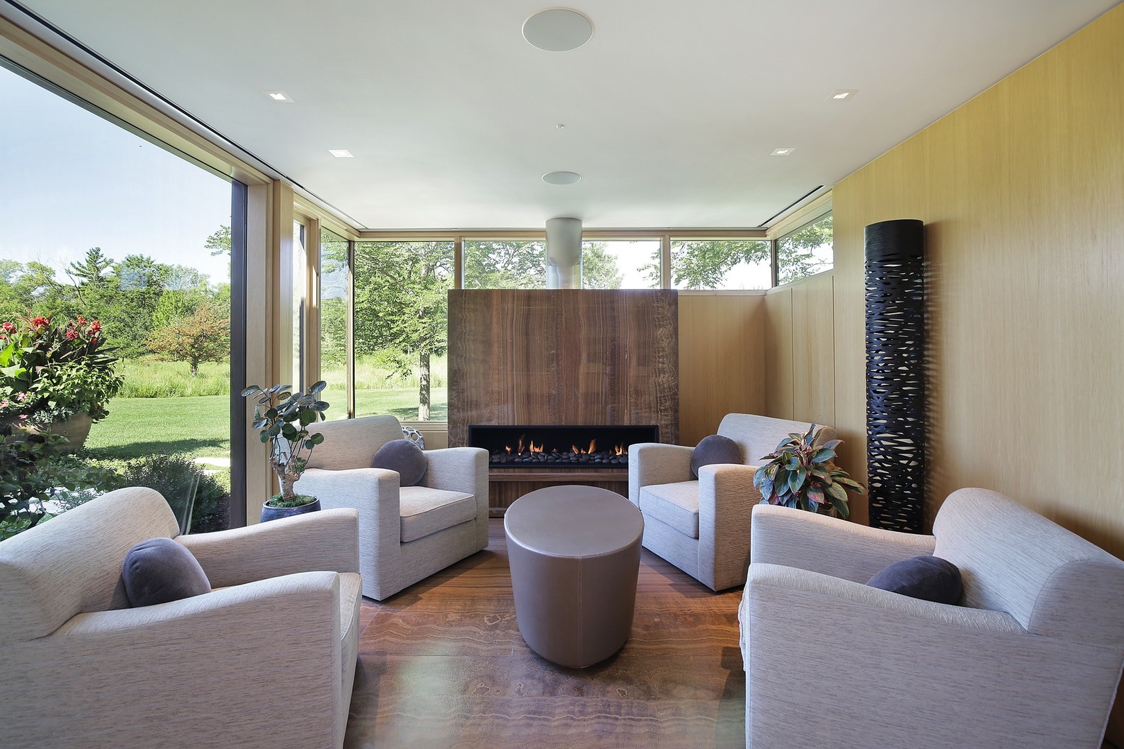 2500 Telegraph Road Bannockburn, IL 60015 - Photo 10 of 51