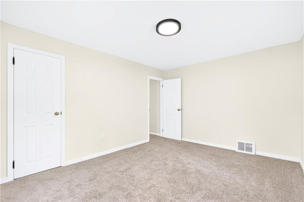 692 Simpson Howell Road Elizabeth, PA 15037 - Photo 30 of 44 Main floor bedroom 1