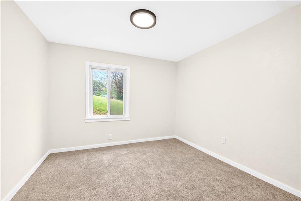 692 Simpson Howell Road Elizabeth, PA 15037 - Photo 31 of 44 Main floor bedroom 2