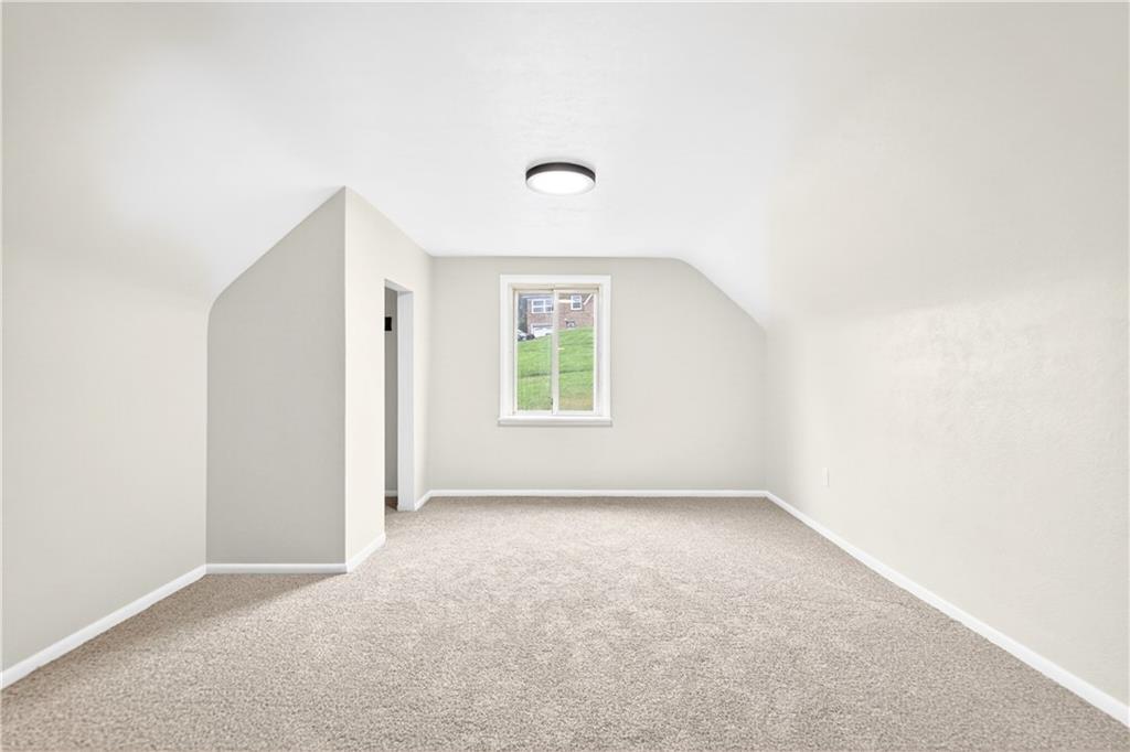 692 Simpson Howell Road Elizabeth, PA 15037 - Photo 39 of 44 Upstairs bedroom 4