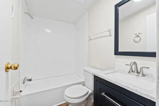 $234,900 | 18300 Kayla Court, Fountain, FL 32438