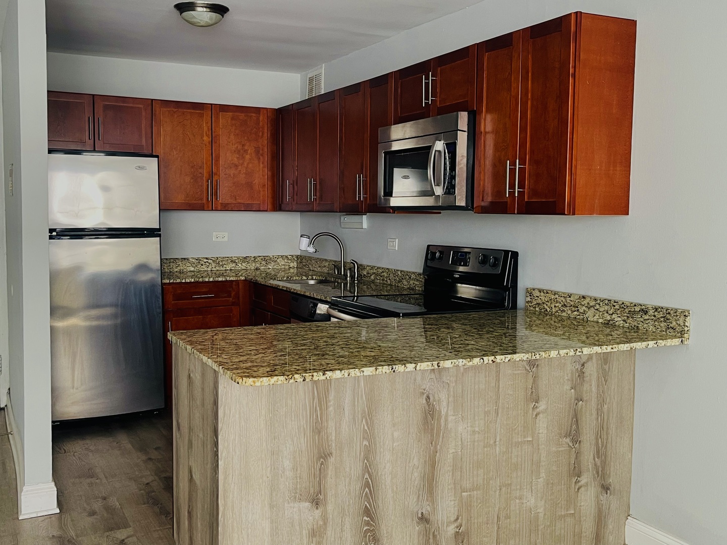 655 West Irving Park Road, Unit 311 Chicago, IL 60613 - Photo 2 of 10 Gallery Image 2