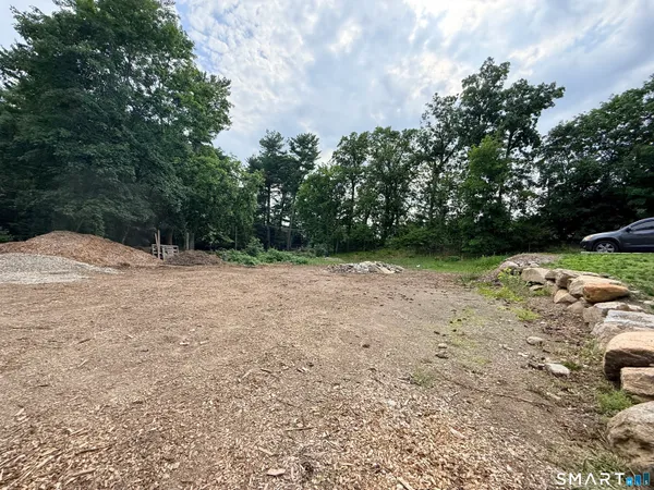 $399,990 | 2 Lane Road, Norwalk, CT 06851