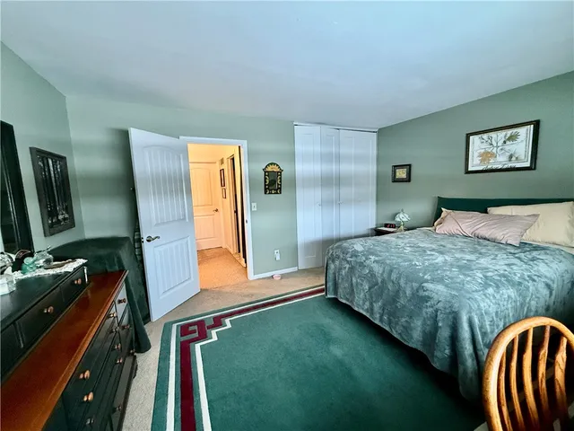 $295,000 | 107 Holiday Harbour, Canandaigua City, NY 14424