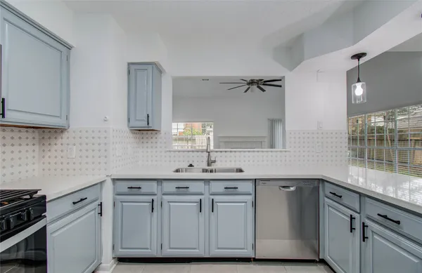 $375,000 | 2106 Spyglass Drive, League City, TX 77573