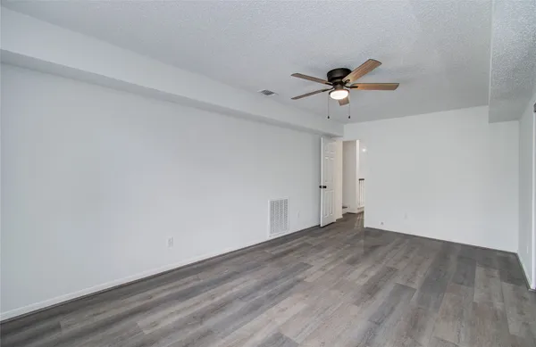 $375,000 | 2106 Spyglass Drive, League City, TX 77573